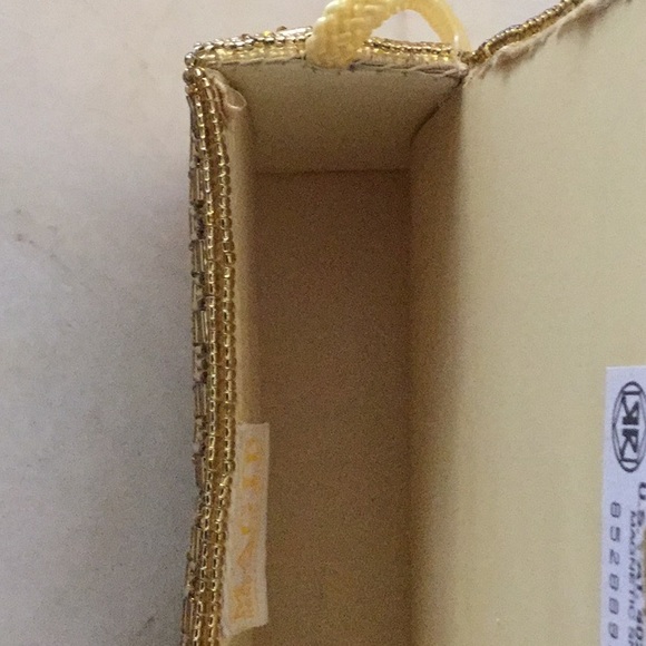Magic hand made gold bead evening purse - Picture 8 of 8
